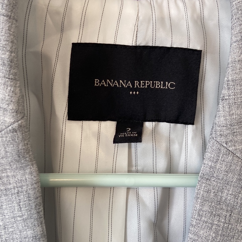 Banana Republic Gray Solid Blazer - image 3